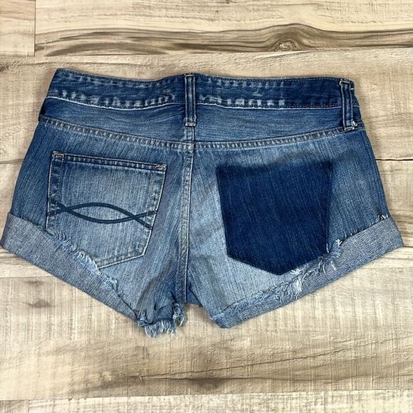 Abercrombie & Fitch Blue Jean Shorts Distressed Style size 2 / 26 - Picture 2 of 6